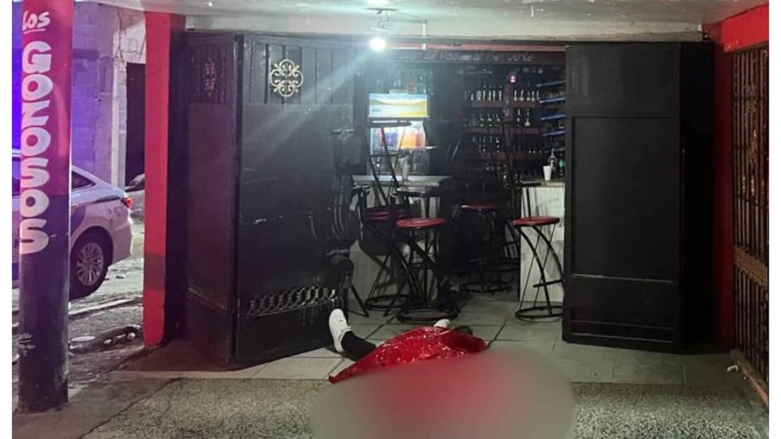 Investigan muerte de dos hombres en un establecimiento comercial de Los Frailes