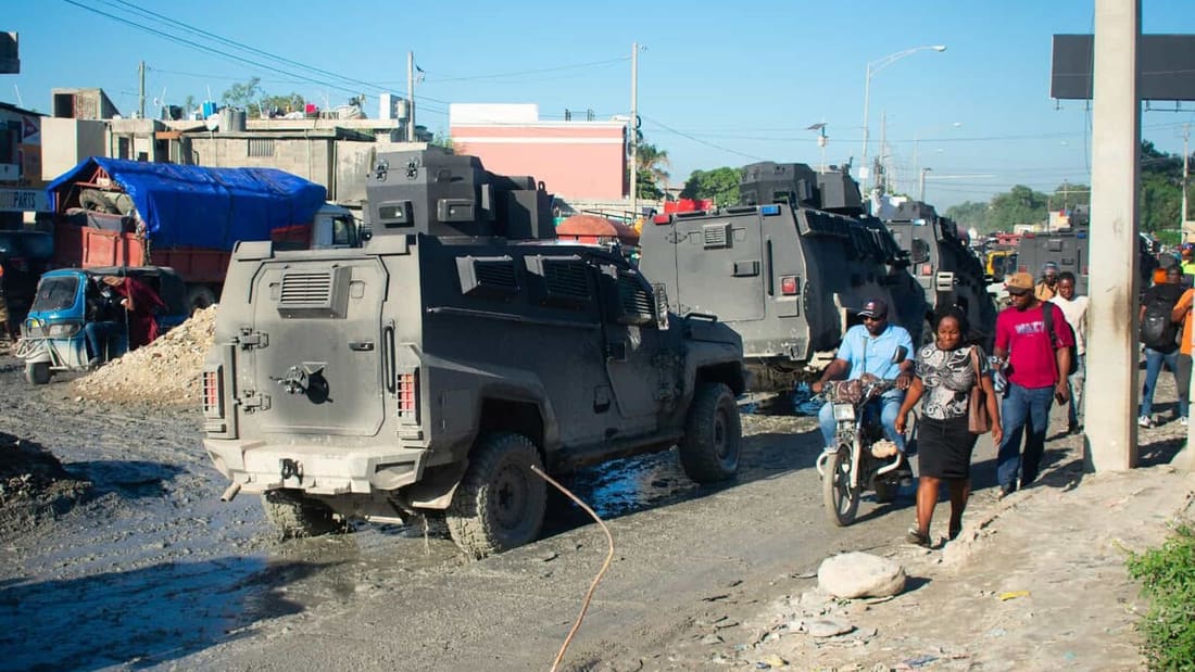 Despliegue militar de El Salvador en Haití para rescatar a cuatro aerotécnicos desaparecidos tras emboscada