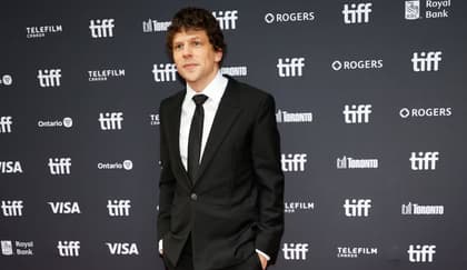 Jesse Eisenberg declina millonaria oferta para encarnar nuevamente a Mark Zuckerberg