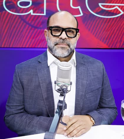 Félix Portes cuestiona al Ministerio Público por ejecuciones policiales y manejo del caso Jet Set