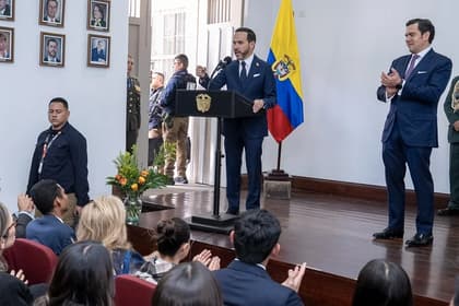 Gobierno colombiano inicia revisión de esquemas de seguridad para optimizar el gasto público
