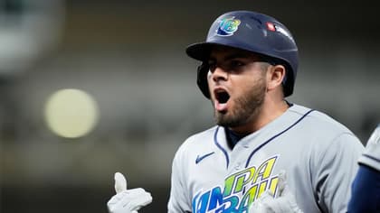 El trío latinoamericano impulsa la ofensiva de los Rays ante Cleveland