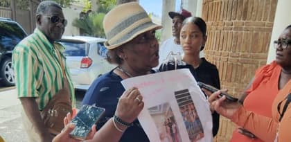 Familiares exigen ante la embajada rusa el retorno de dominicanos reclutados para la guerra