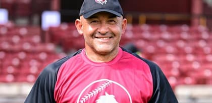 Miguel Cairo toma las riendas de los entrenamientos de los Gigantes del Cibao