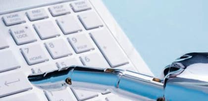Medios de las Américas se unen a coalición global para regular el uso de contenidos en IA