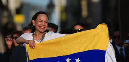 María Corina Machado regresa a Venezuela tras casi un año en el exilio