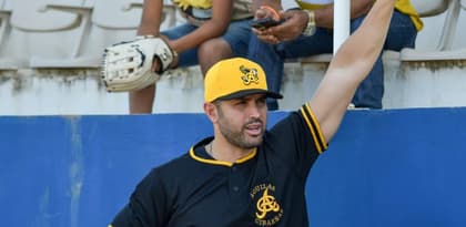 Luis Urueta asume el mando de las Águilas Cibaeñas con la mira puesta en el título