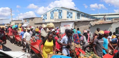 Mercados fronterizos operan con normalidad pese a restricciones aduaneras haitianas