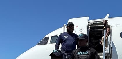 Deportan a dominicano vinculado a doble homicidio tras fallido proceso en Estados Unidos