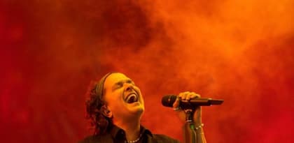 Carlos Vives promueve el regreso a los formatos físicos con su nueva producción