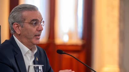 Abinader admite fallas en la comunicación sobre el cálculo de la tarifa eléctrica