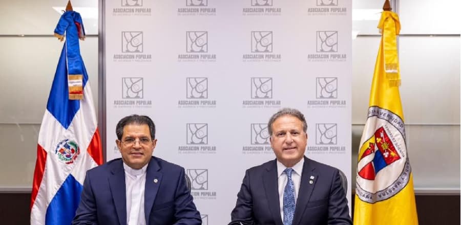 Impulsan la inteligencia artificial en pequeños negocios dominicanos mediante nueva alianza estratégica